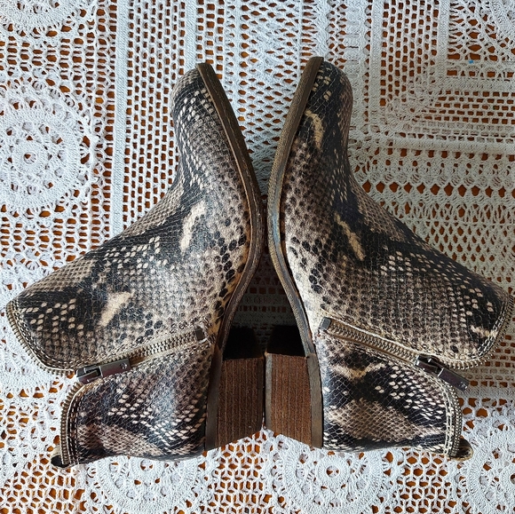LUCKY BRAND Leather Ankle Snakeskin Bootie Double Zipper Stacked Block Heel Sz 8 - Picture 5 of 14